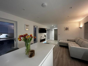 Lowern, Luxury Lodge & Hottub near Beaumaris